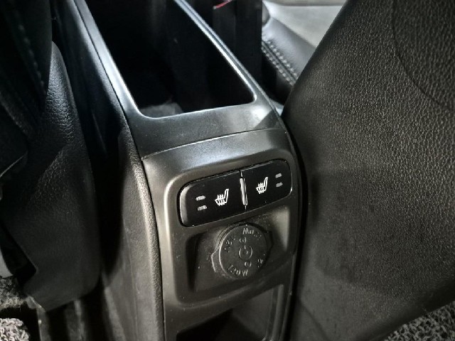 6081002334R18.jpg