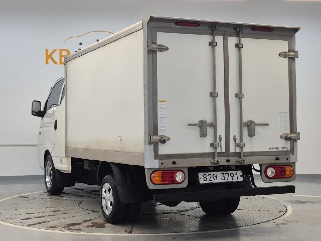 6081501855R2.jpg