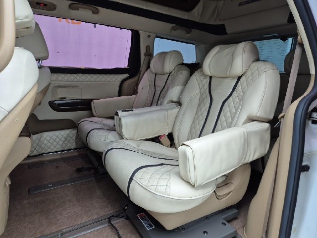 6091000220R12.jpg