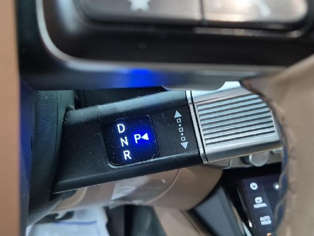 6091000598R8.jpg