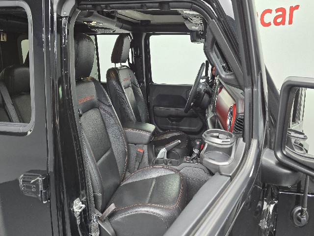 8b954a50cd30a6d31c3bc5b7783ff9b5.jpeg