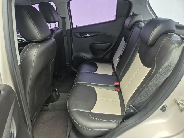 6061500779R12.jpg