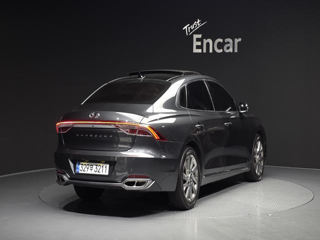 eac188094e492e426c3ccf36a7b6df52.jpeg