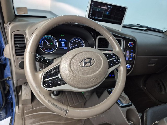 6081501683R8.jpg
