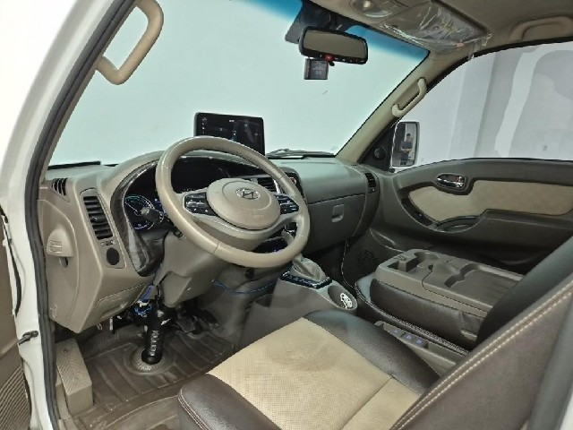6081000999R7.jpg