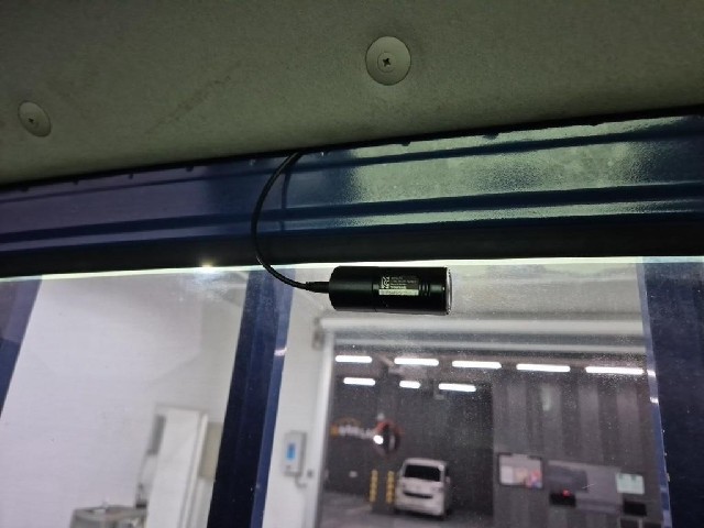 6081000731R17.jpg