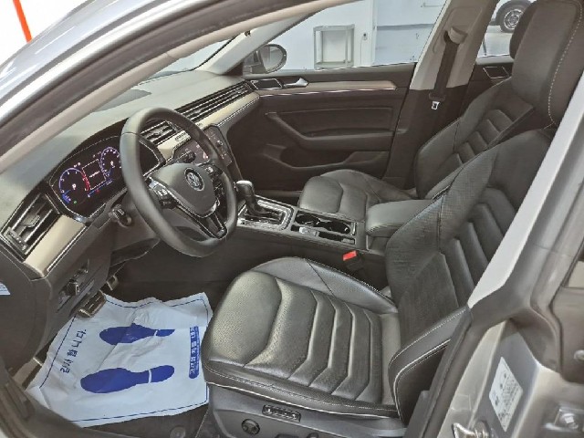 6081500892R11.jpg