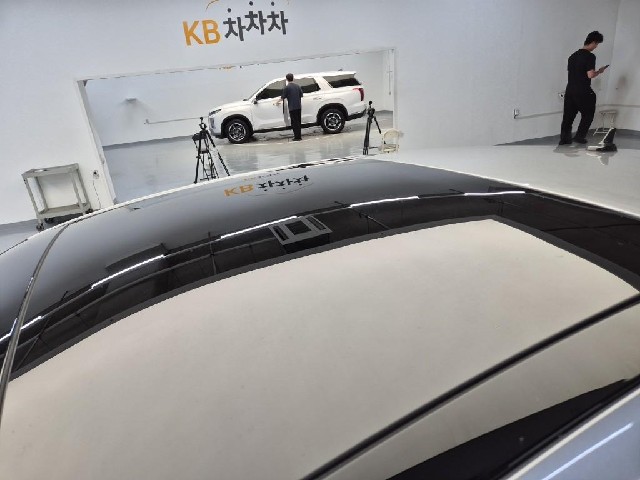 6081500892R13.jpg