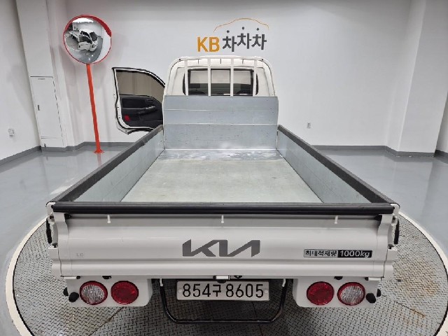 6051000807R17.jpg