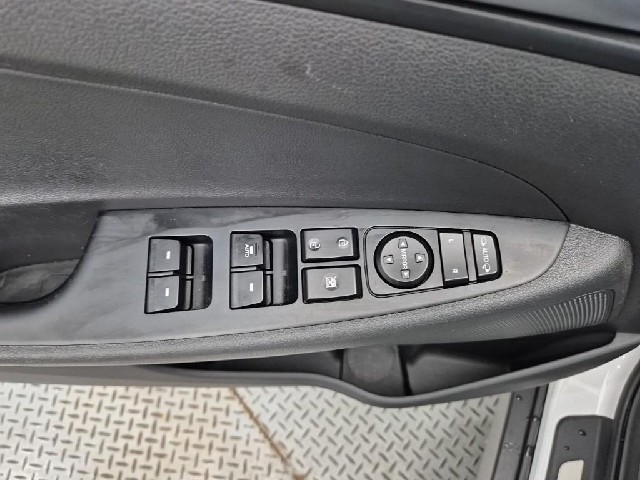 6081002434R19.jpg