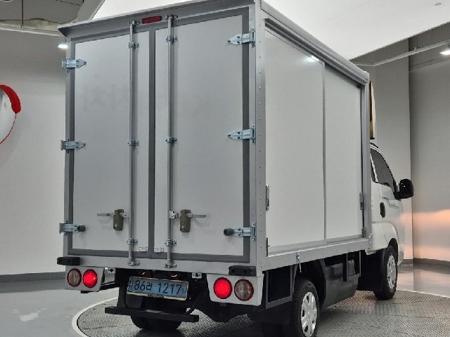 6081001611R3.jpg