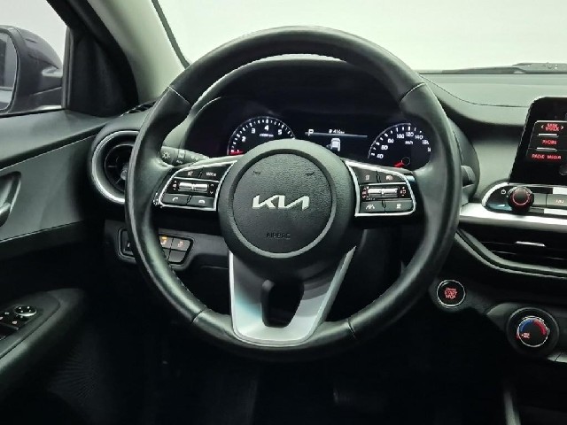 6081500995R8.jpg