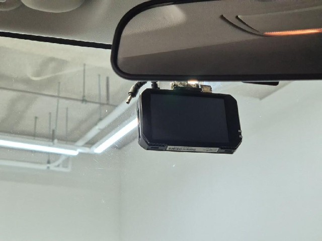 6091000995R13.jpg