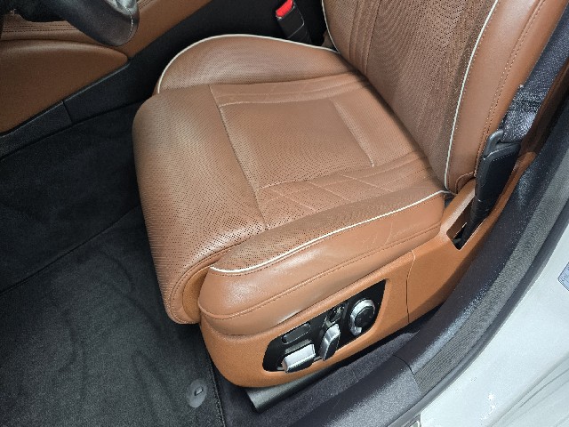 ae85b85bfeef3b33e390da8a4a09b188.jpeg