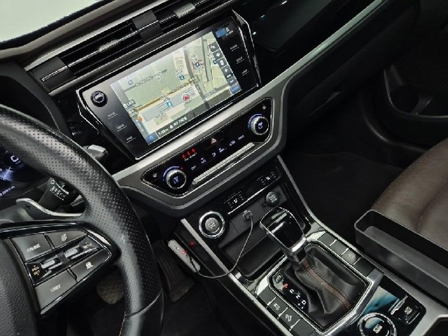 6081000128R10.jpg