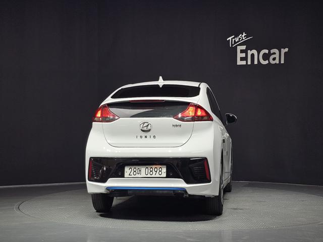 145f2a04ecefe415d5cae36079ae9fea.jpeg