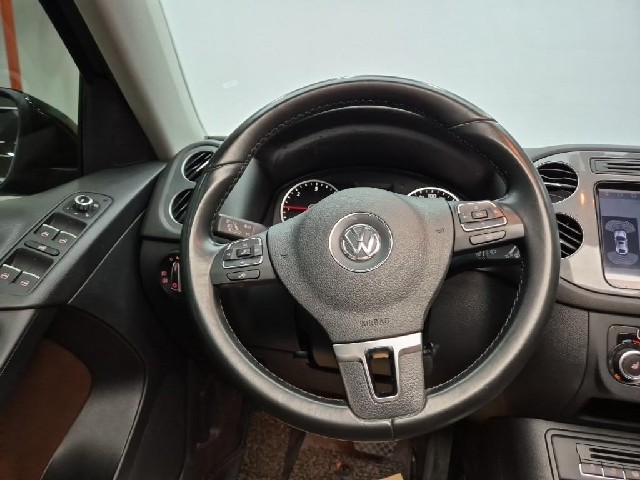 6081000082R9.jpg