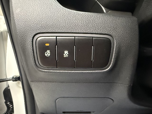 hoinshift1_120316969_M3jph.jpg