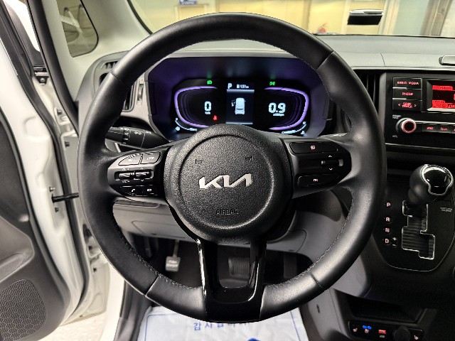 hoinshift1_120316992_YLMxn.jpg