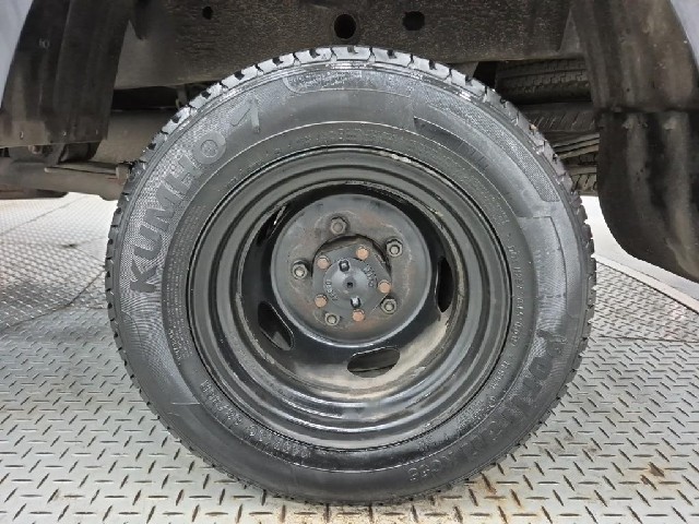 6081002197R18.jpg