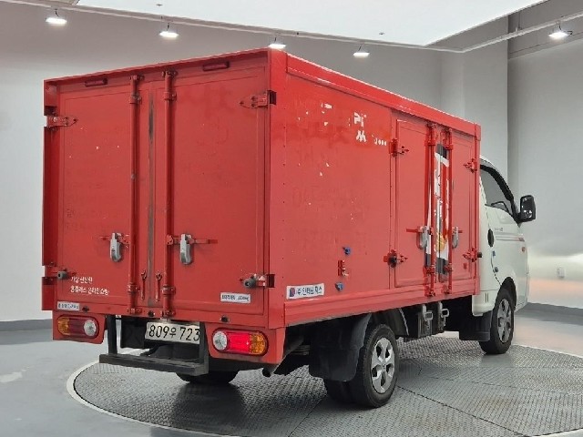 6061000607R3.jpg