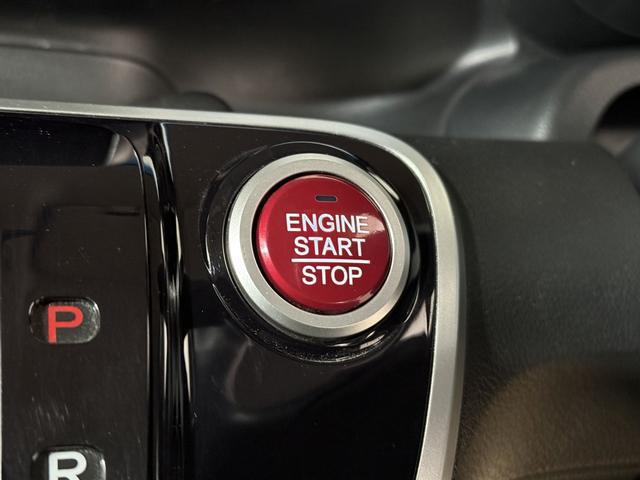 0720034A30260315W00111.jpg