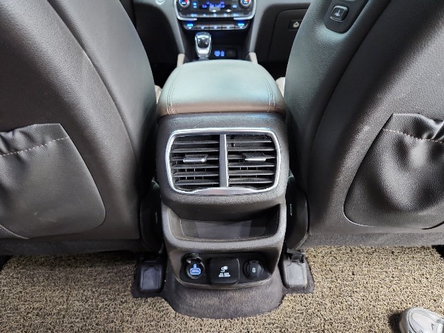 lotterental_160547535_lrSgl_3.jpg