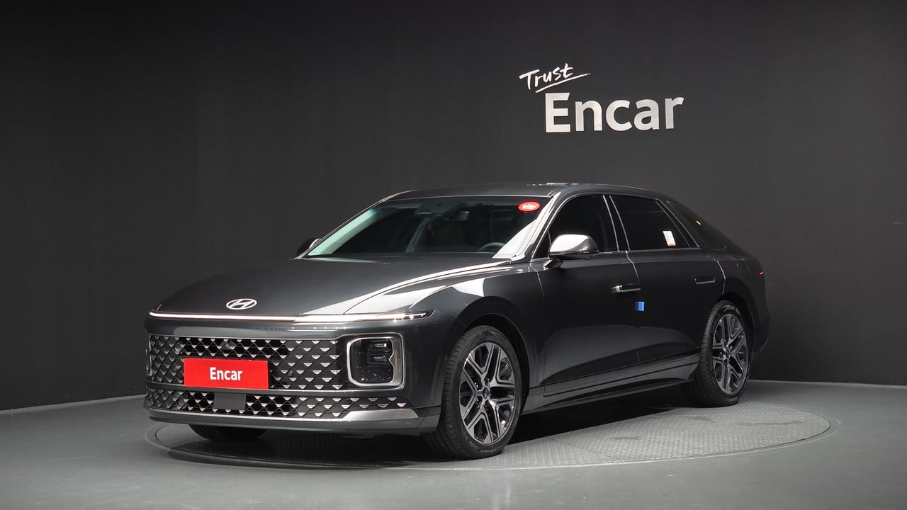 2022 Hyundai Grandeur, photo 1 of 1