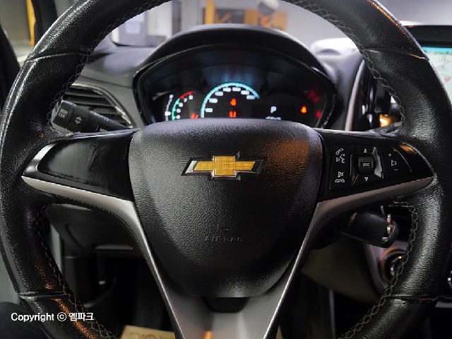 6041001756R8.jpg