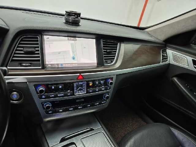 6101000656R10.jpg