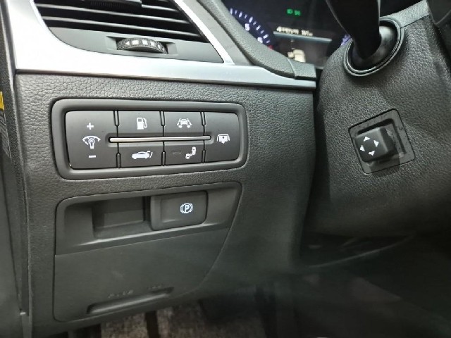 6101000656R18.jpg