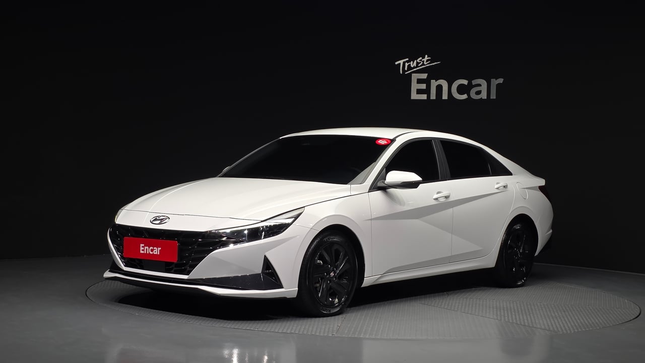 2023 Hyundai Avante, photo 1 of 1