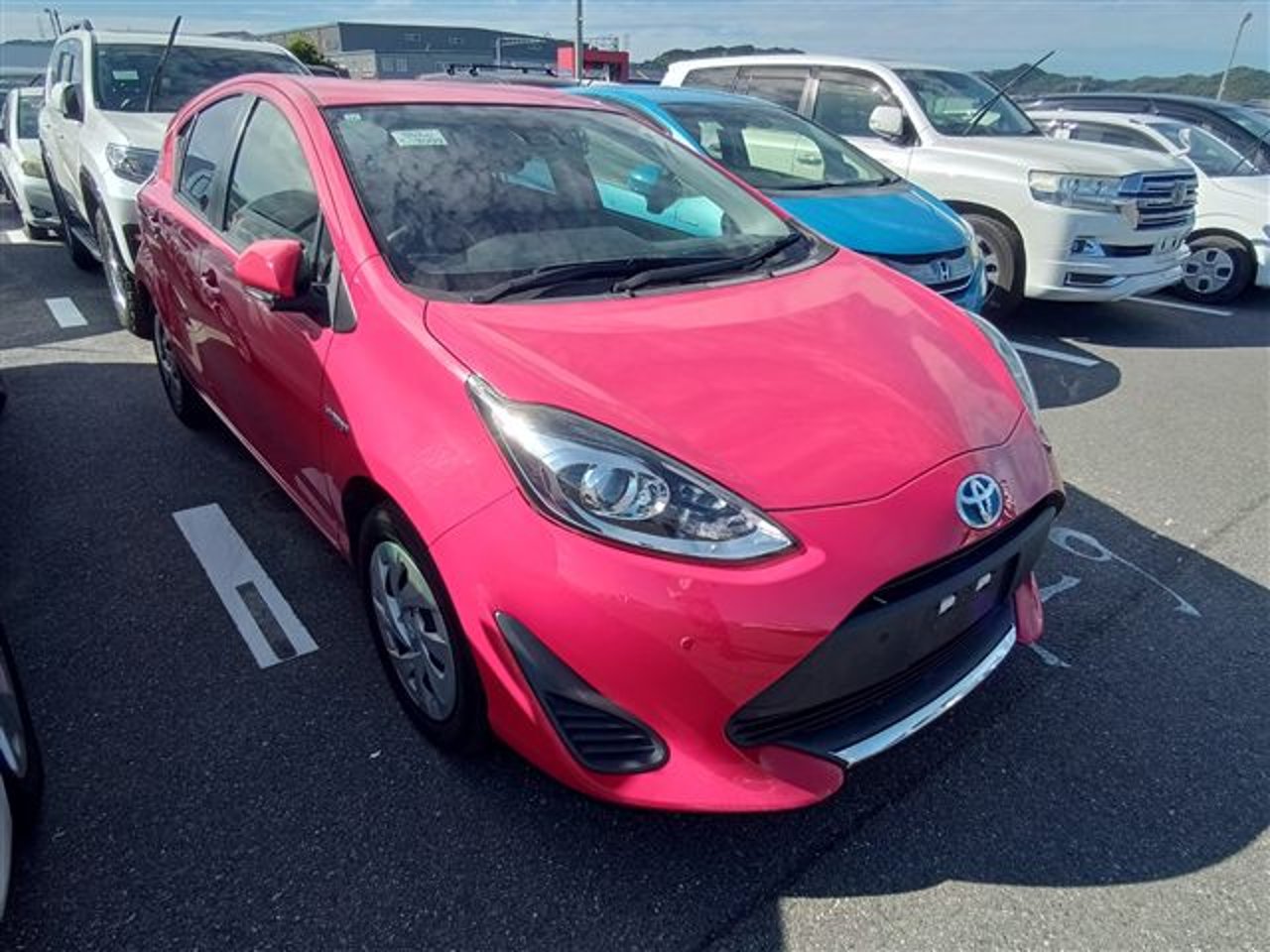 2019 Toyota Aqua, photo 1 of 1