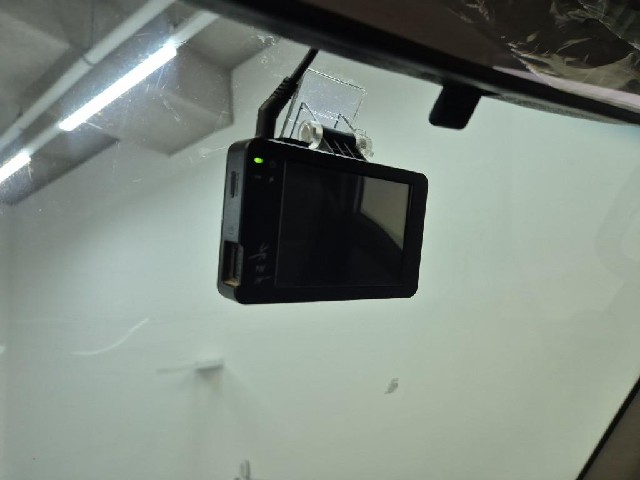 6091001812R14.jpg