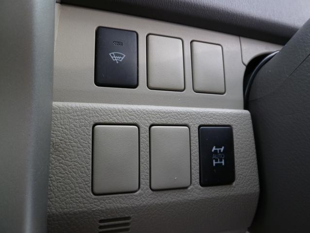 0302923A30251030W00116.jpg