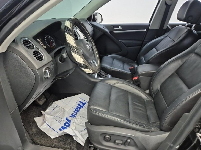 6051500959R11.jpg