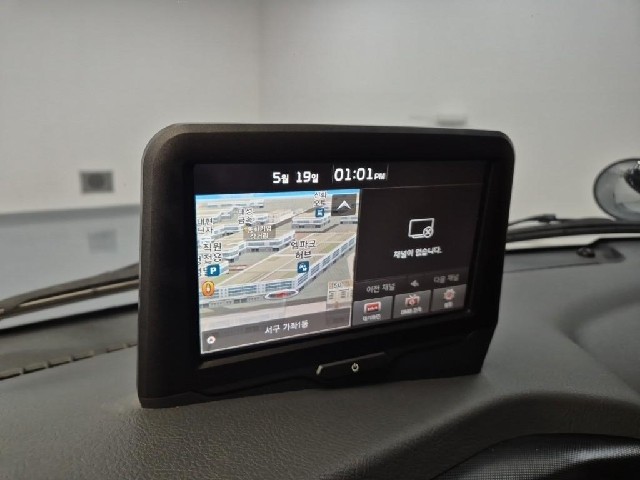 6051500541R11.jpg