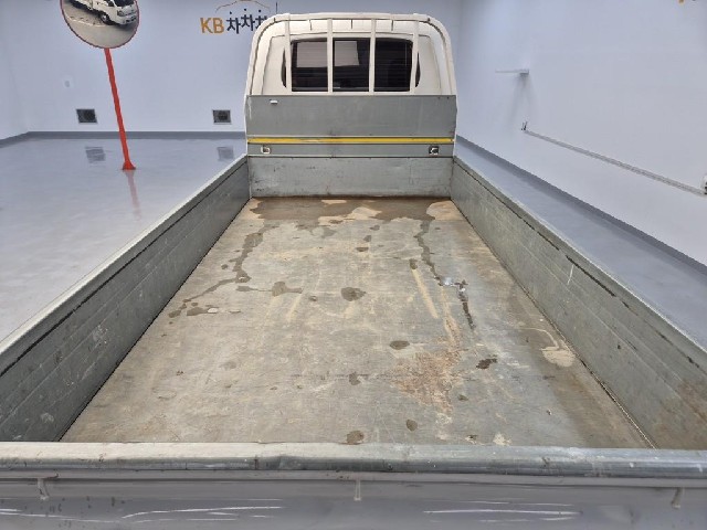 6051500541R18.jpg
