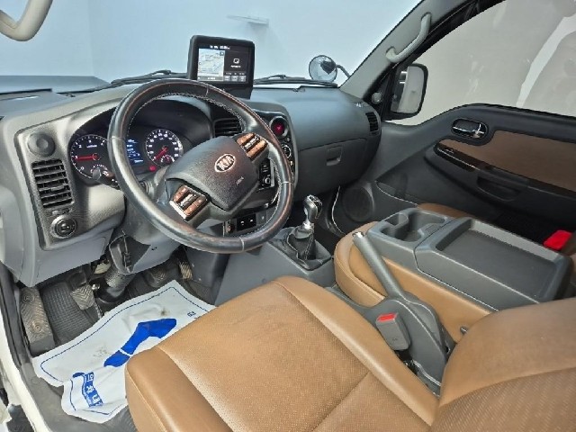 6051500541R6.jpg