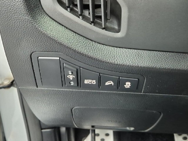 6051000741R17.jpg