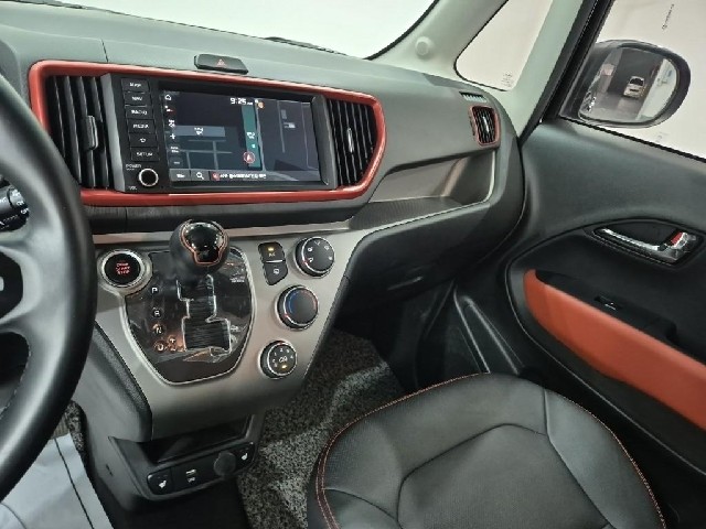 6051000123R10.jpg