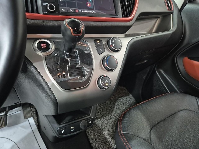 6051000123R8.jpg