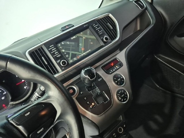 6051000943R10.jpg