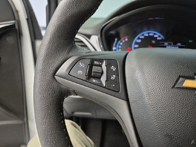 6051501151R15.jpg