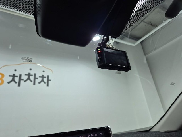 6091000118R17.jpg