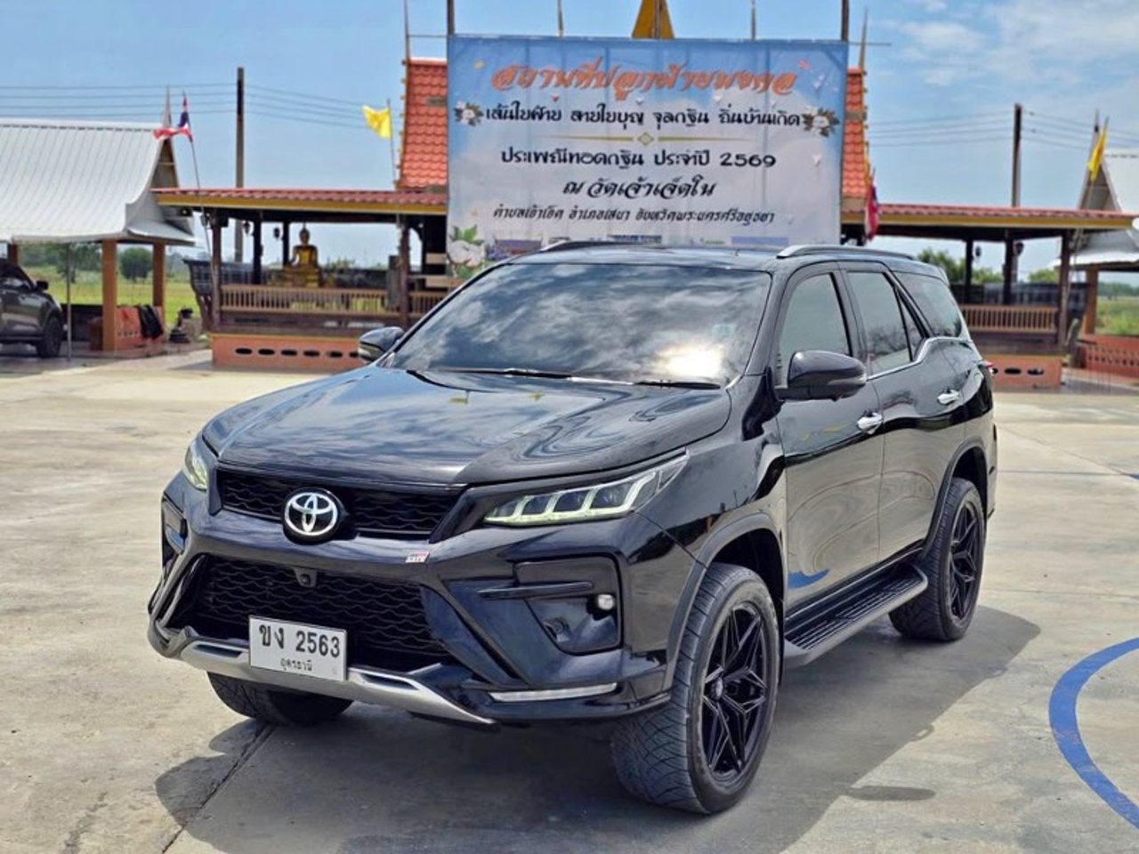 2021 Toyota Fortuner, photo 1 of 1