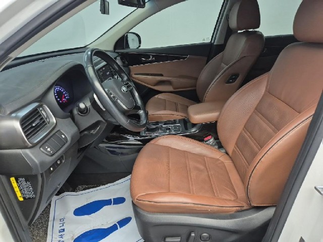 6061501674R11.jpg
