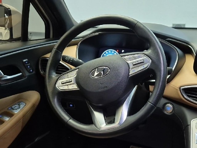 6011000808R9.jpg