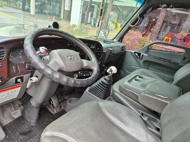 6051500266R6.jpg