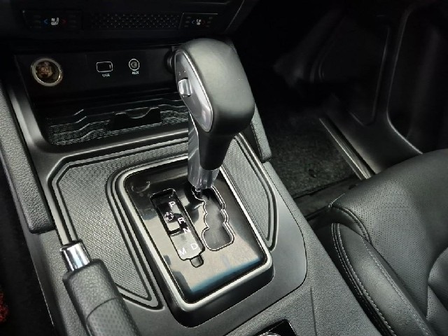 6091002173R8.jpg